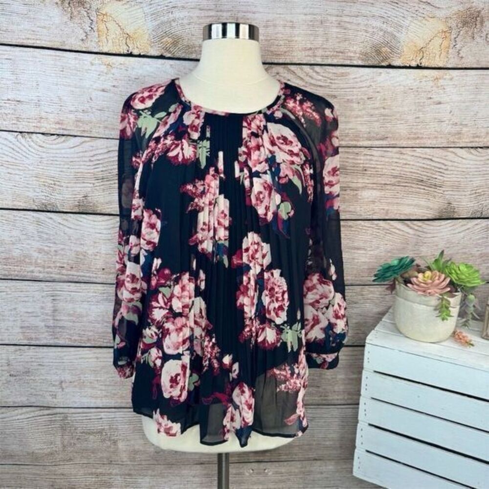 5/$25 Daniel‎ Rainn Women's Floral Pleated Blouse Multicolor Size M Casual
